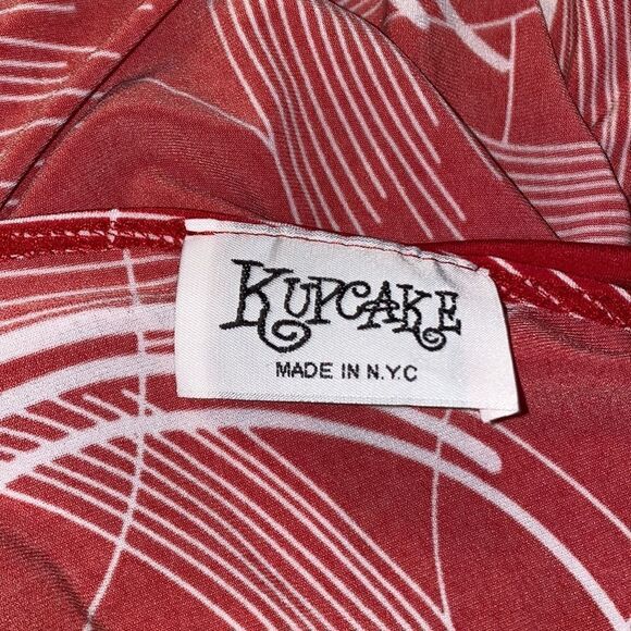 Kupcake Juniors Red White Surplice Top Shirt Blouse size Small S - Picture 2 of 5